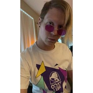 Meet your Posher, Jayson